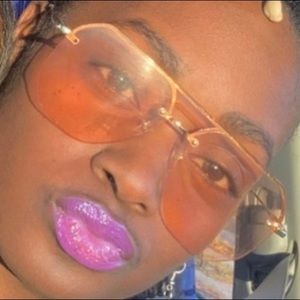 Meet your Posher, Lillian